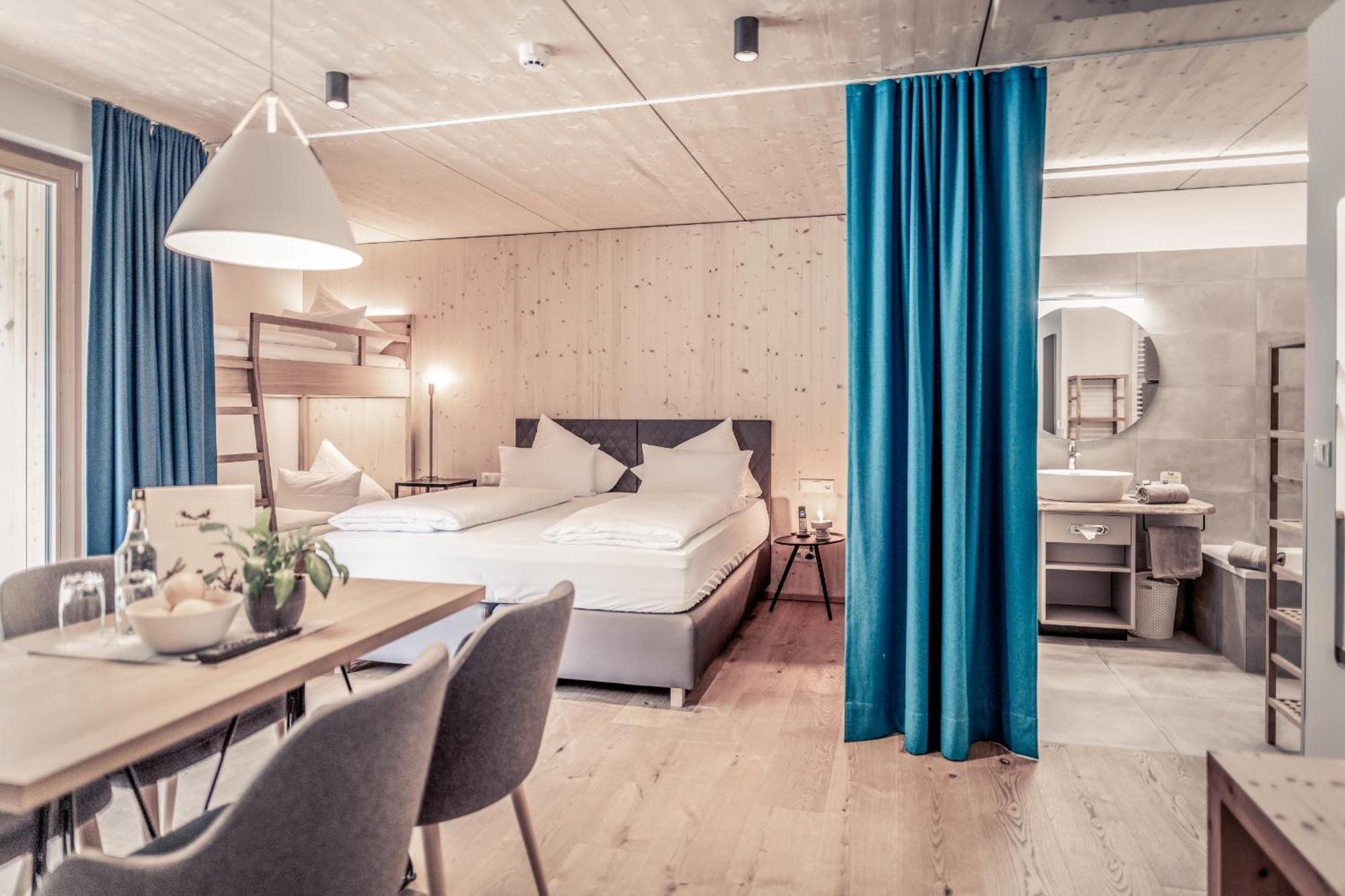 Boutique Hotel Lechzeit Elmen Bagian luar foto