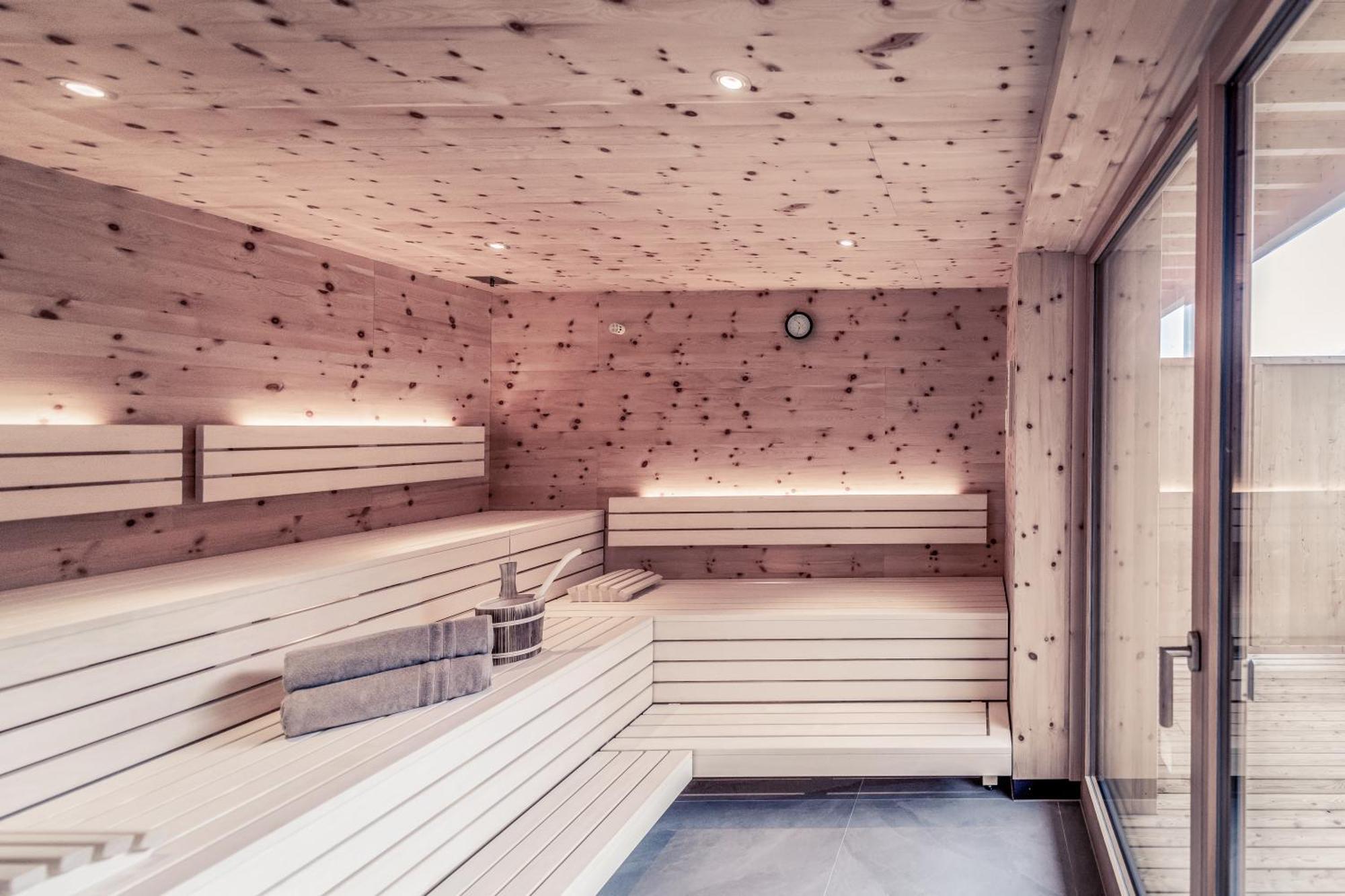 Boutique Hotel Lechzeit Elmen Bagian luar foto